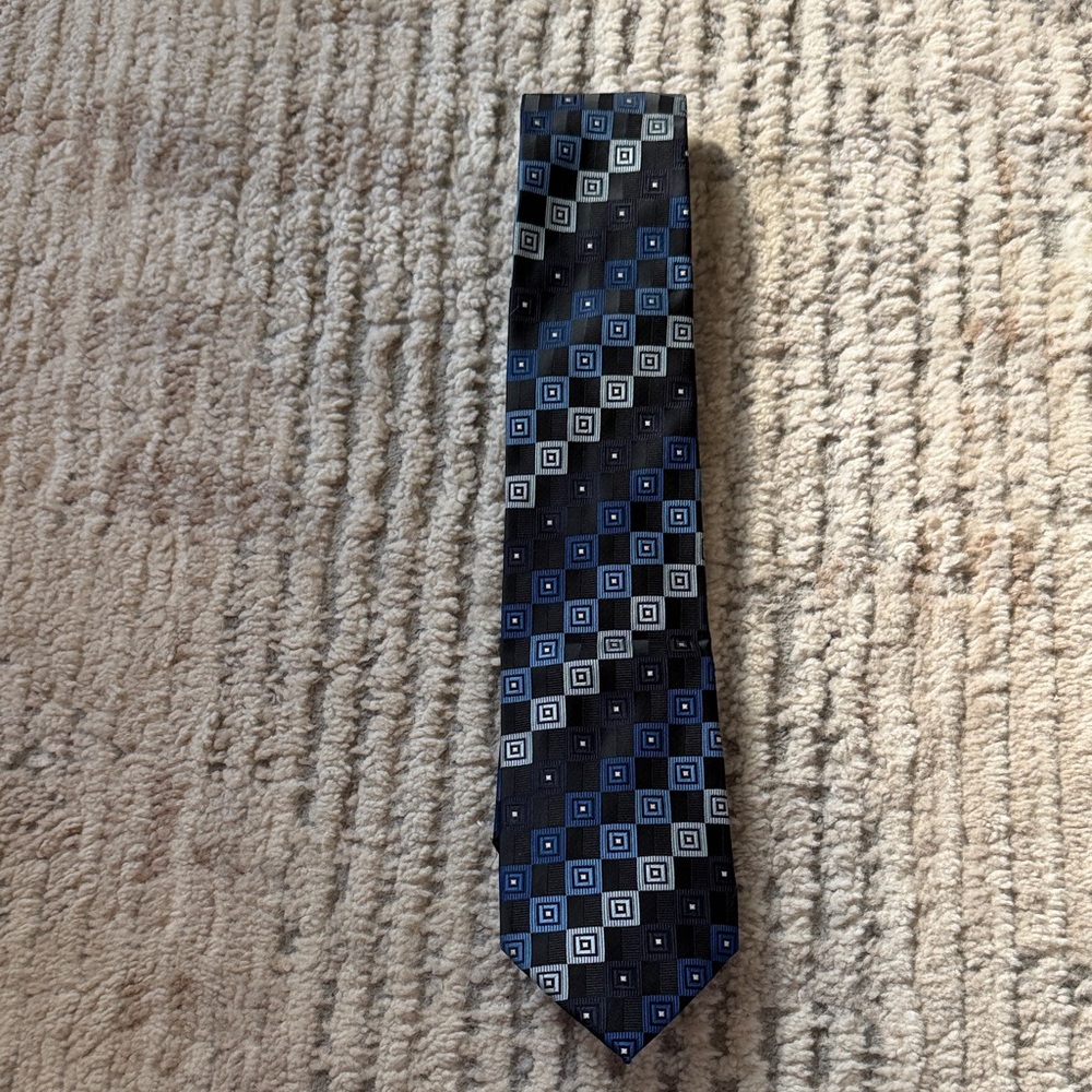 Haggar Blue and Black Geometric Tie